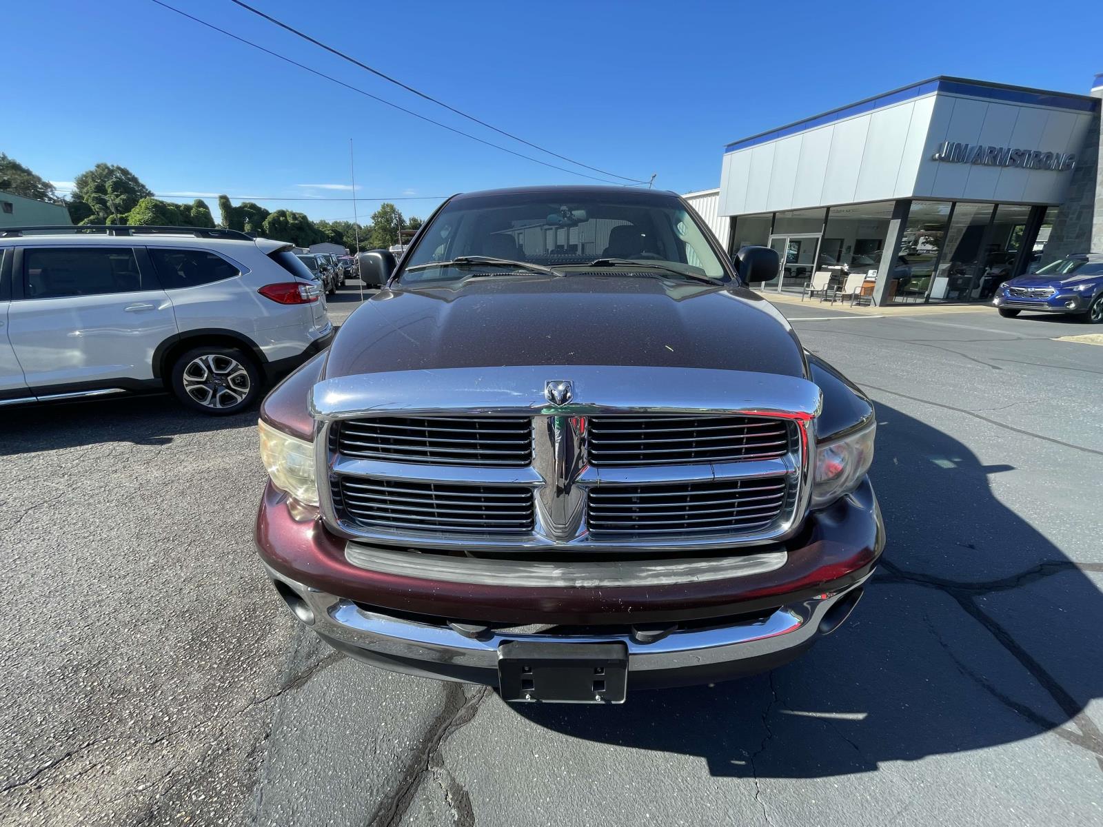 2005 Dodge Ram SLT photo 2