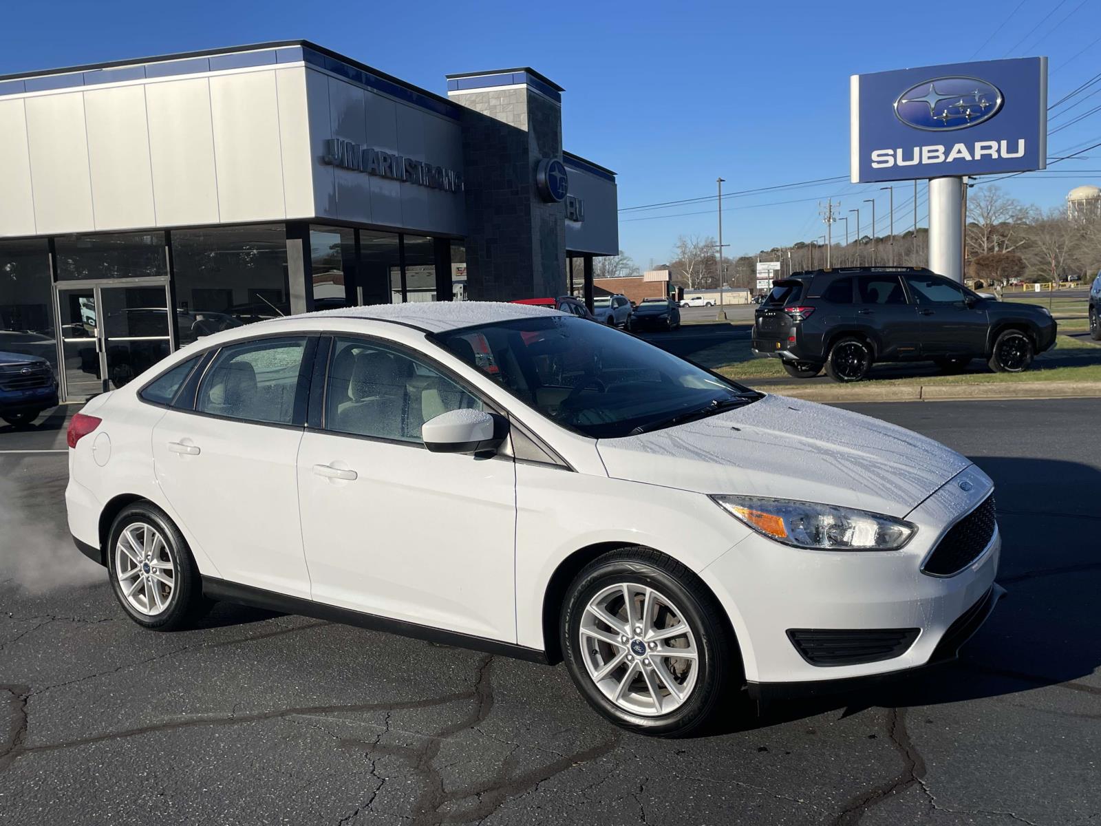2018 Ford Focus SE's photo