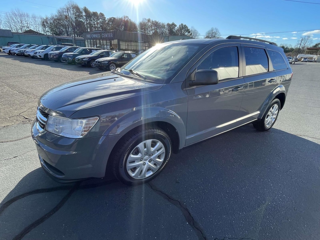 Used 2020 Dodge Journey SE Value FWD Sport Utility