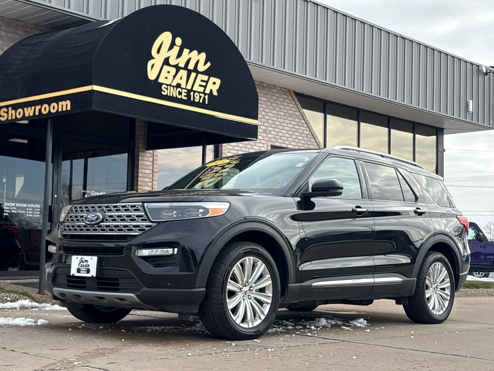 2020 Ford Explorer Limited's photo