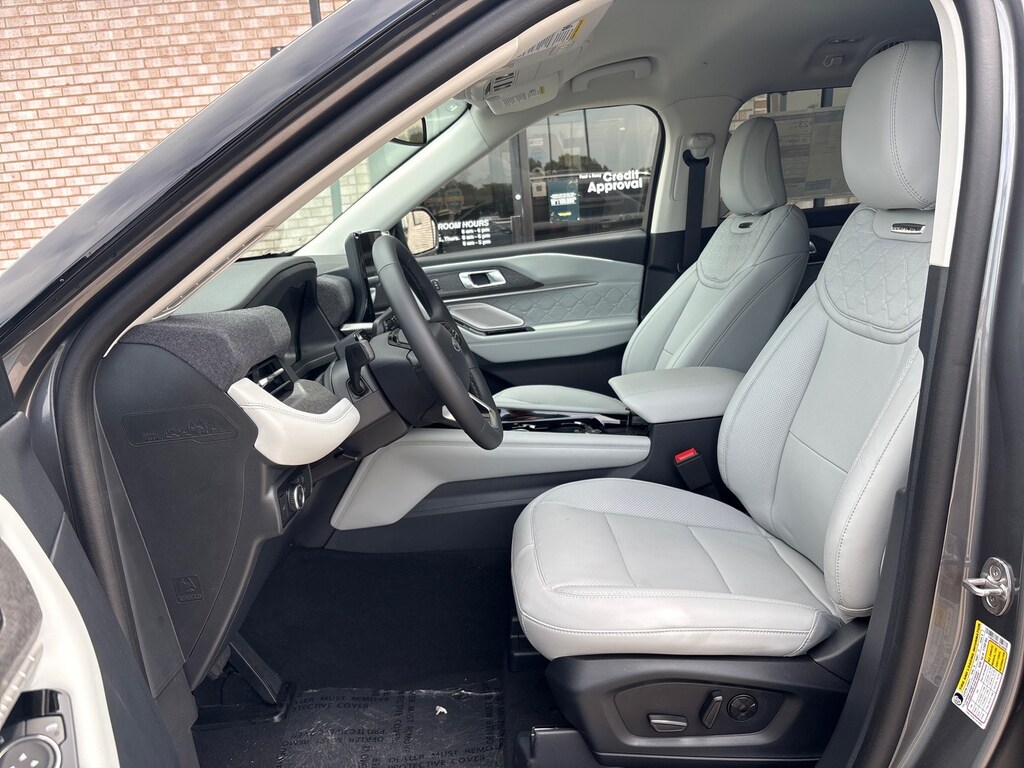 New 2026 Ford Explorer Platinum