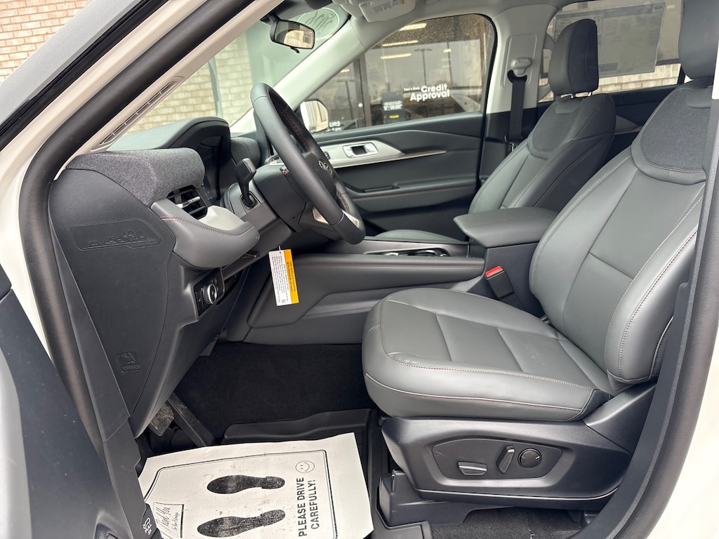 New 2026 Ford Explorer Active w/100A Pkg SUV