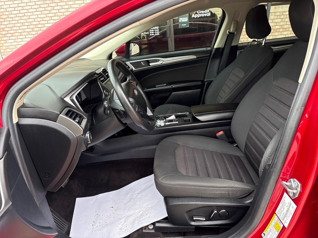 Used 2020 Ford Fusion SE Sedan