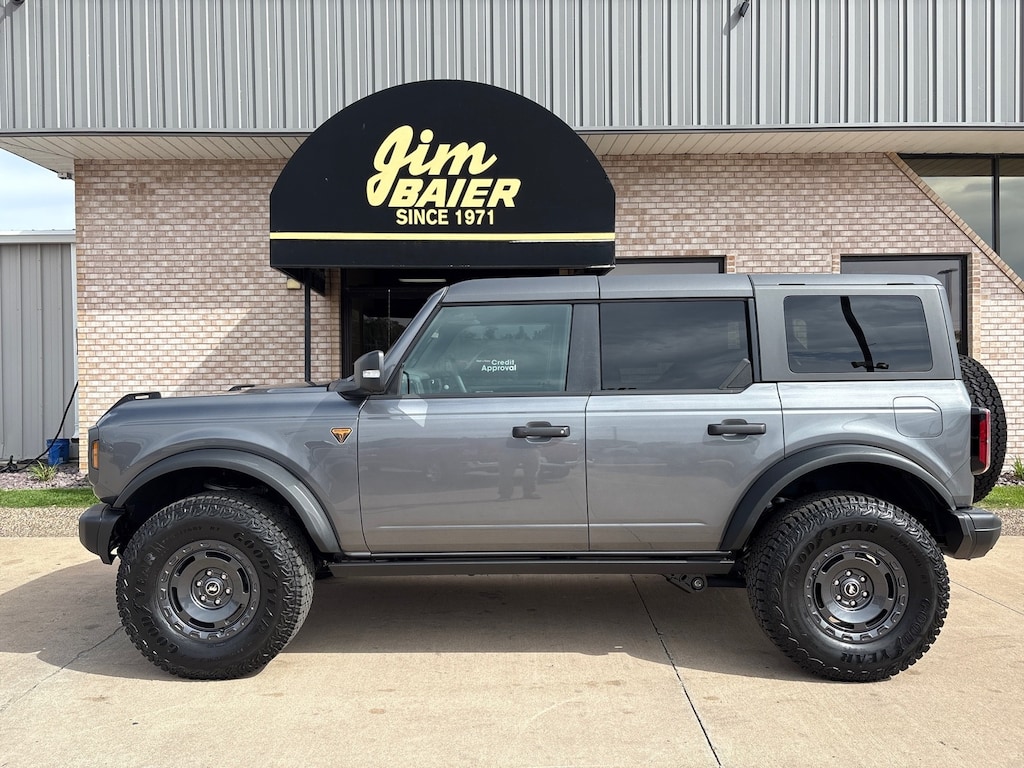 New 2025 Ford Bronco Badlands SUV