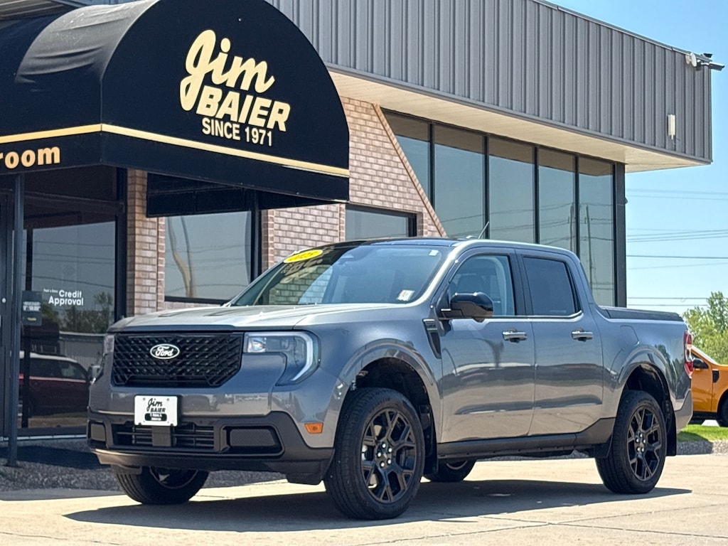Used 2025 Ford Maverick Lariat Pickup Truck