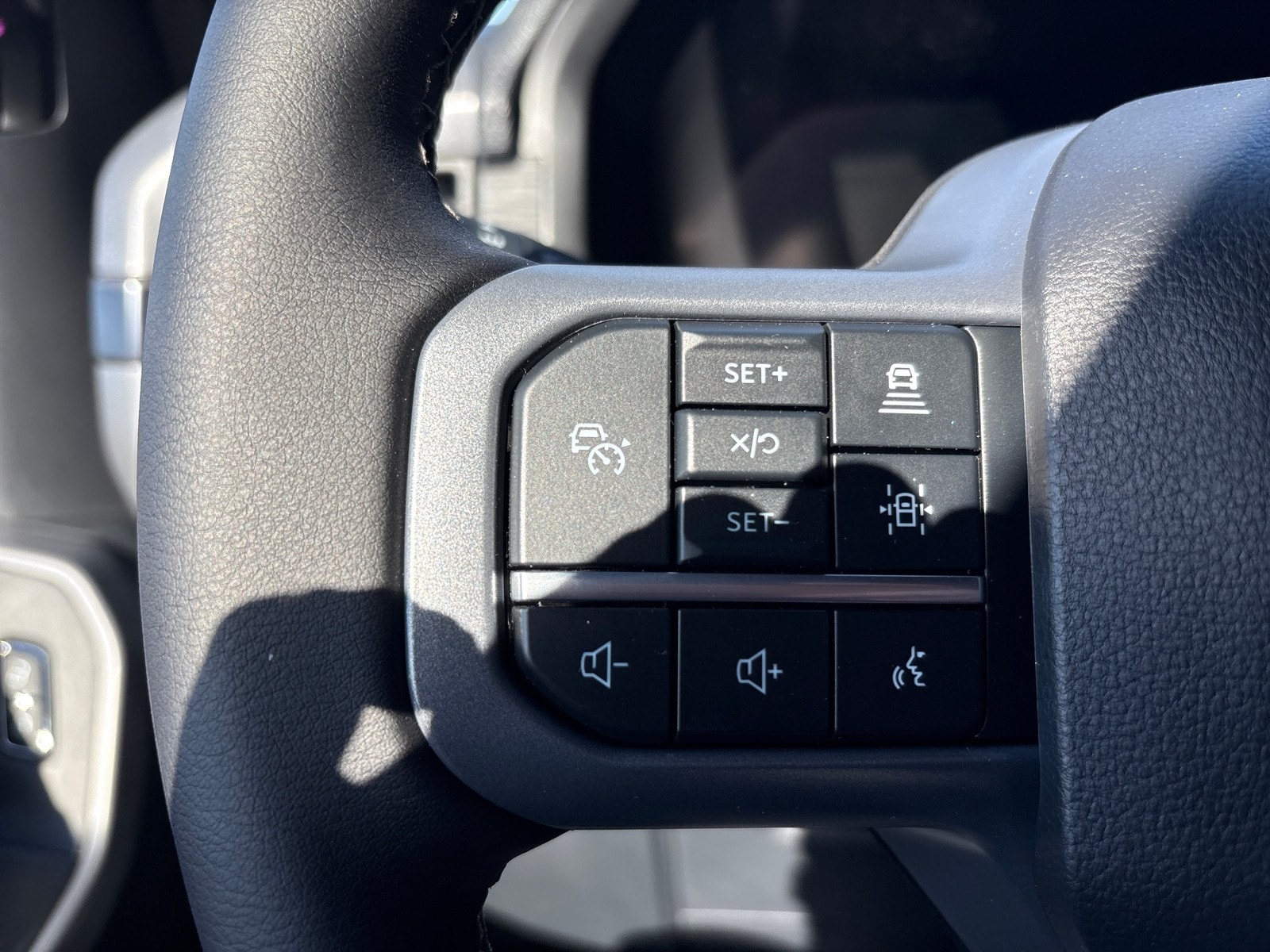 2025 Ford F-150 XLT - Photo 16