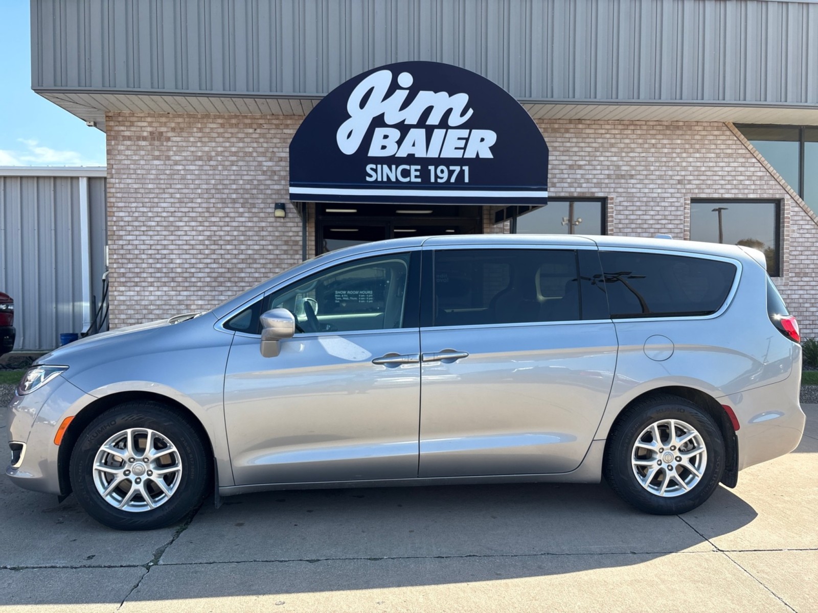 Certified 2020 Chrysler Pacifica Touring