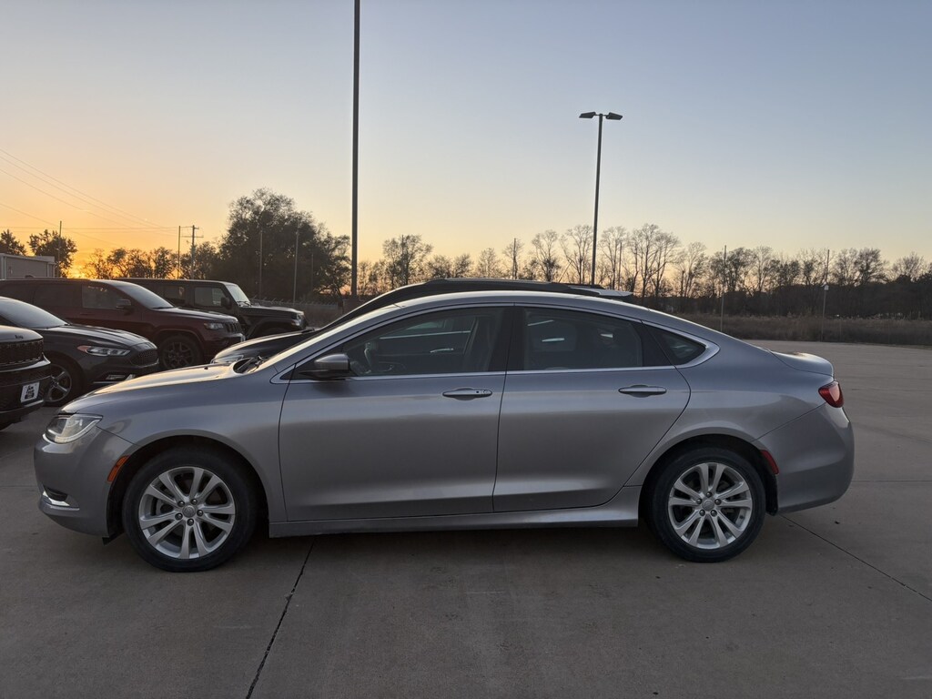 Used 2015 Chrysler 200 Limited Sedan
