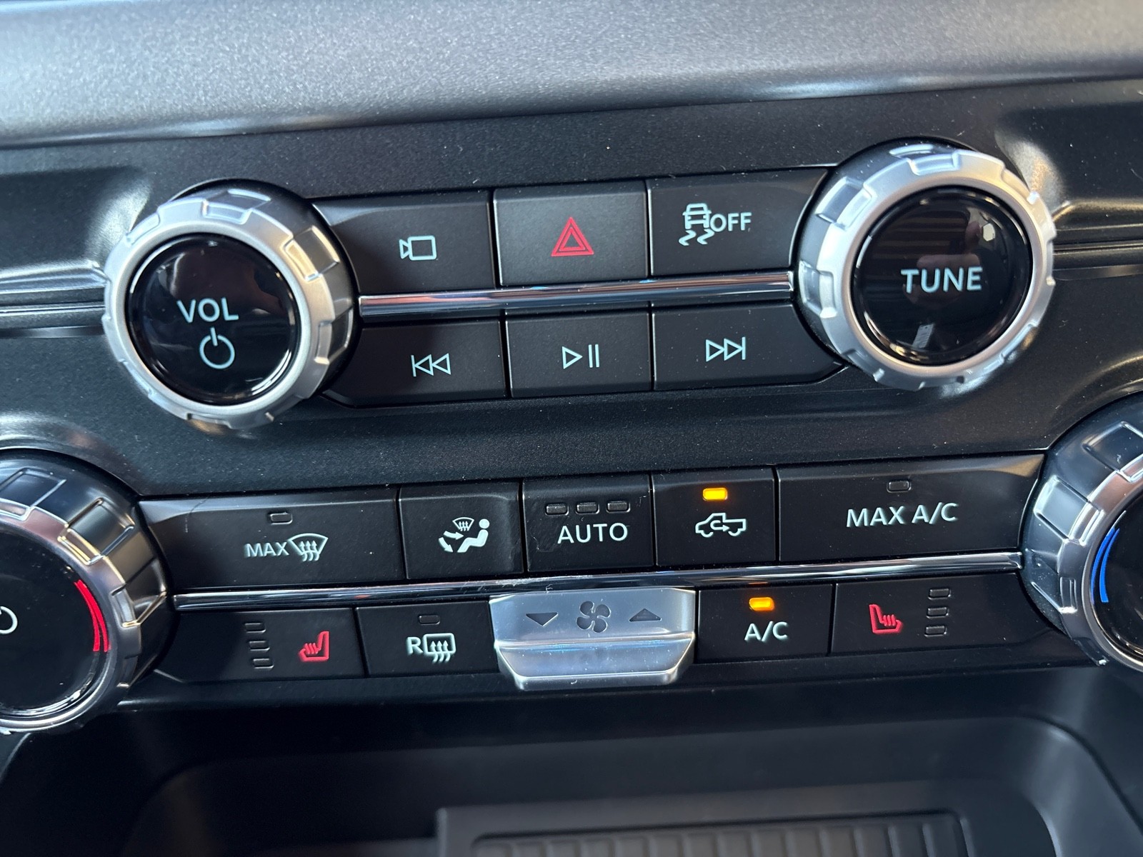 2025 Ford F-150 XLT - Photo 23