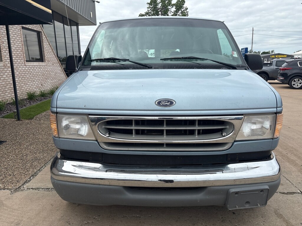 Used 1999 Ford Econoline Cargo Van Recreational Minivan/Van