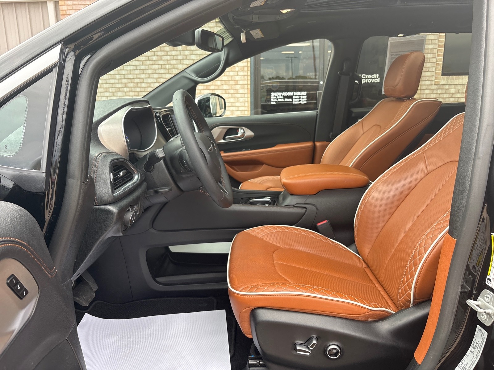 Used 2026 Chrysler Pacifica Pinnacle
