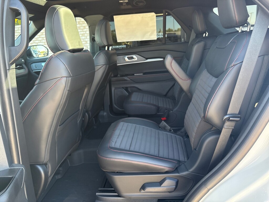 New 2025 Ford Explorer ST-Line