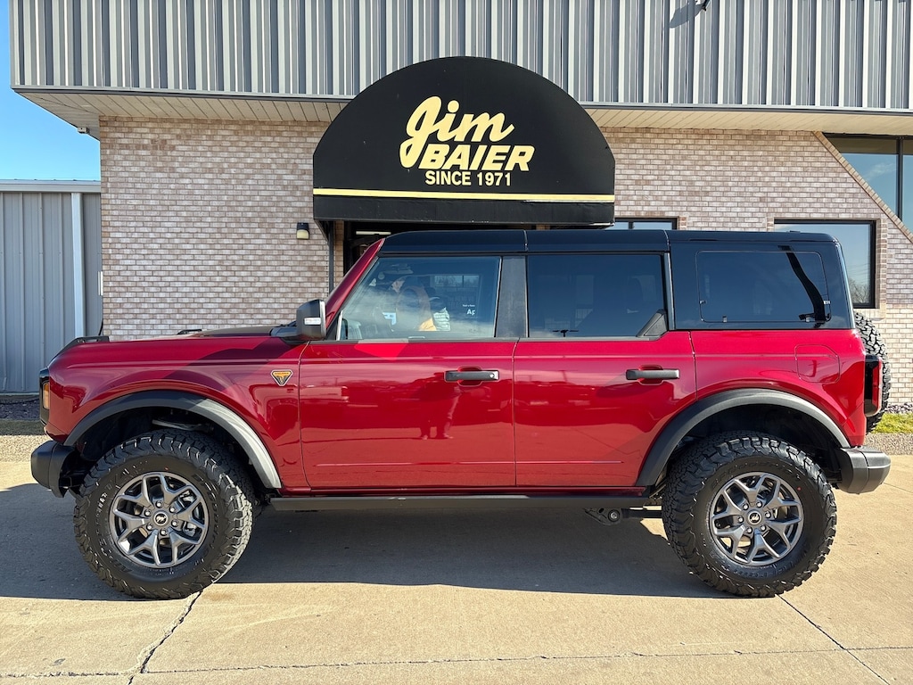 New 2025 Ford Bronco Badlands SUV