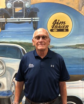 Staff member Ron Marshall from 1c7cd1c8261e