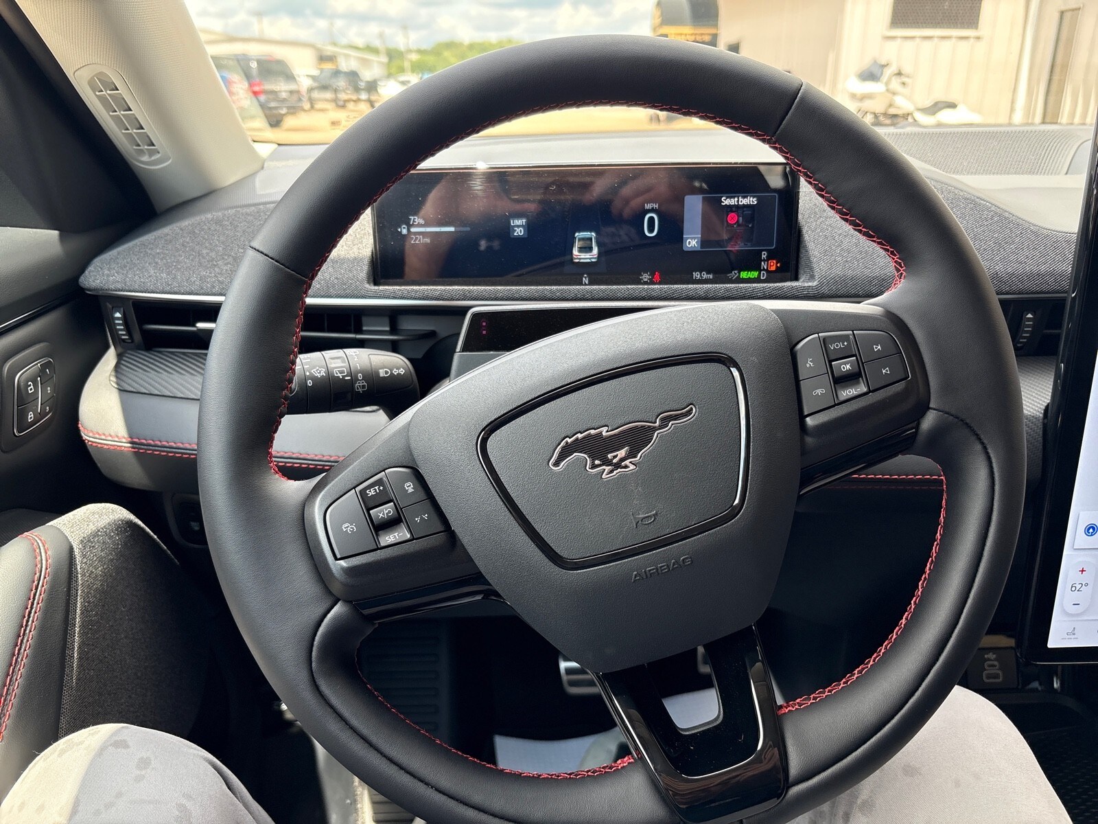 2025 Ford Mustang Mach-E Premium - Photo 12