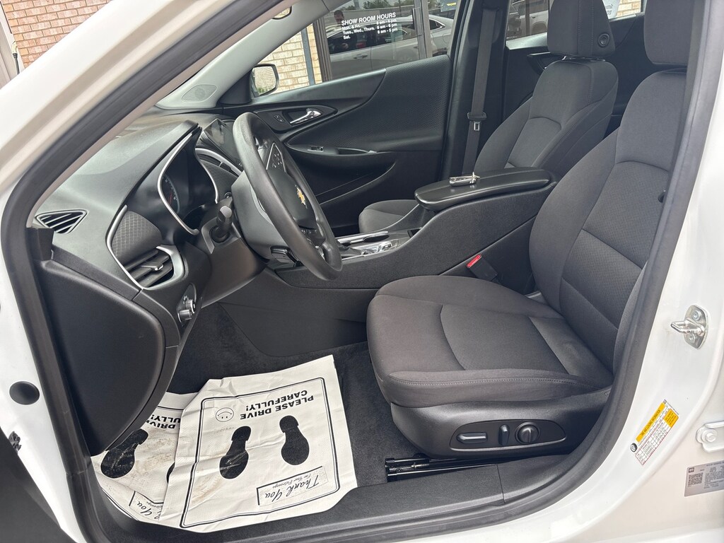 Used 2024 Chevrolet Malibu LT Sedan