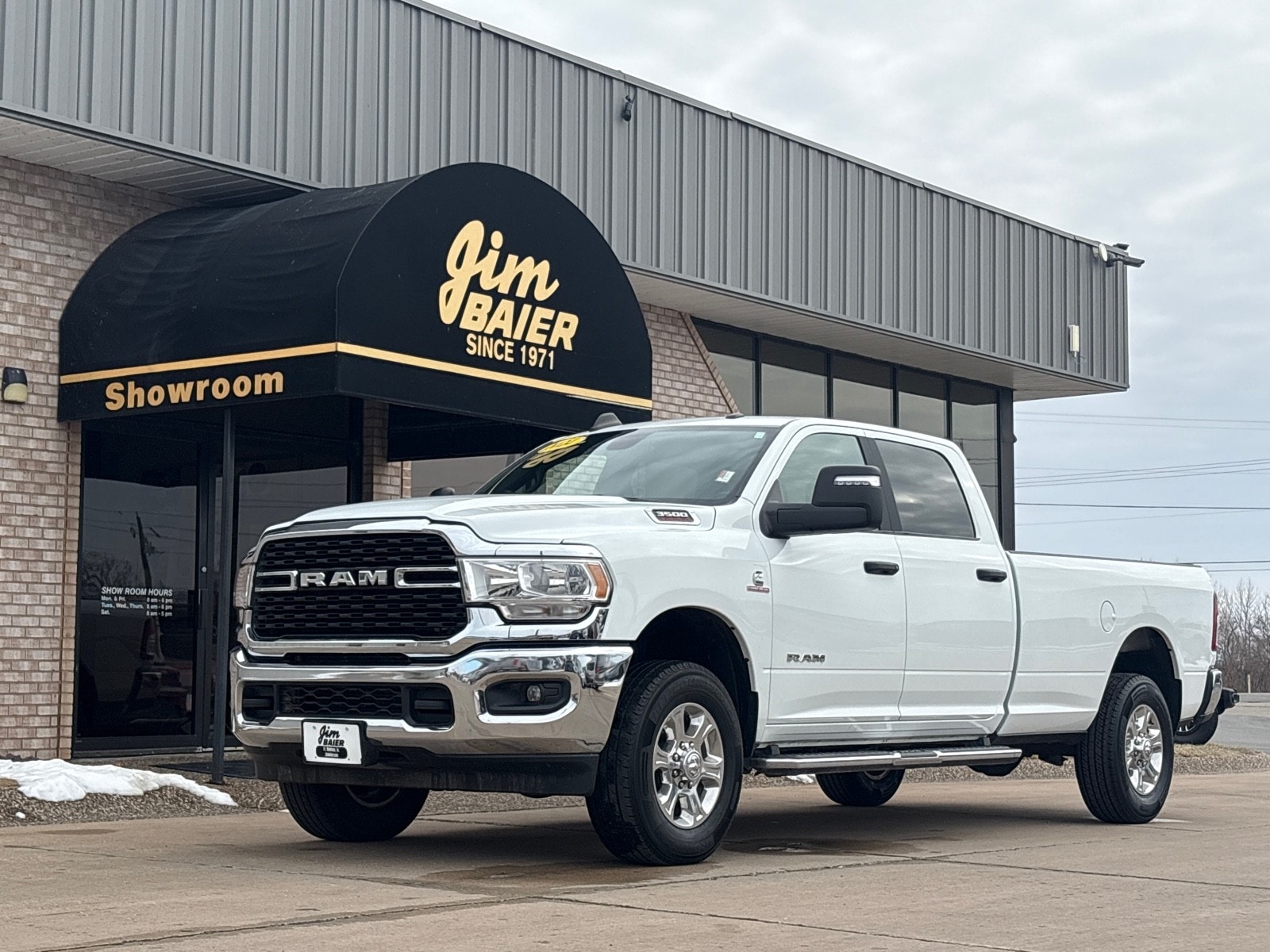 2024 RAM 3500 Big Horn 4X4 Crew Cab LWB's photo