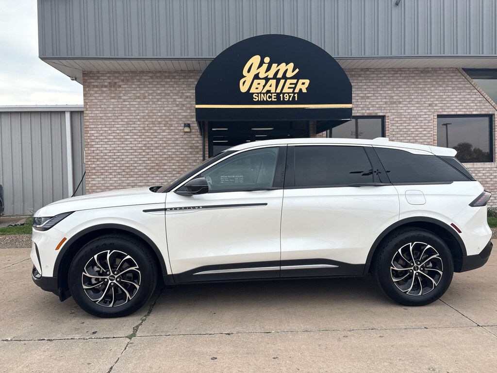 Used 2024 Lincoln Nautilus Premiere