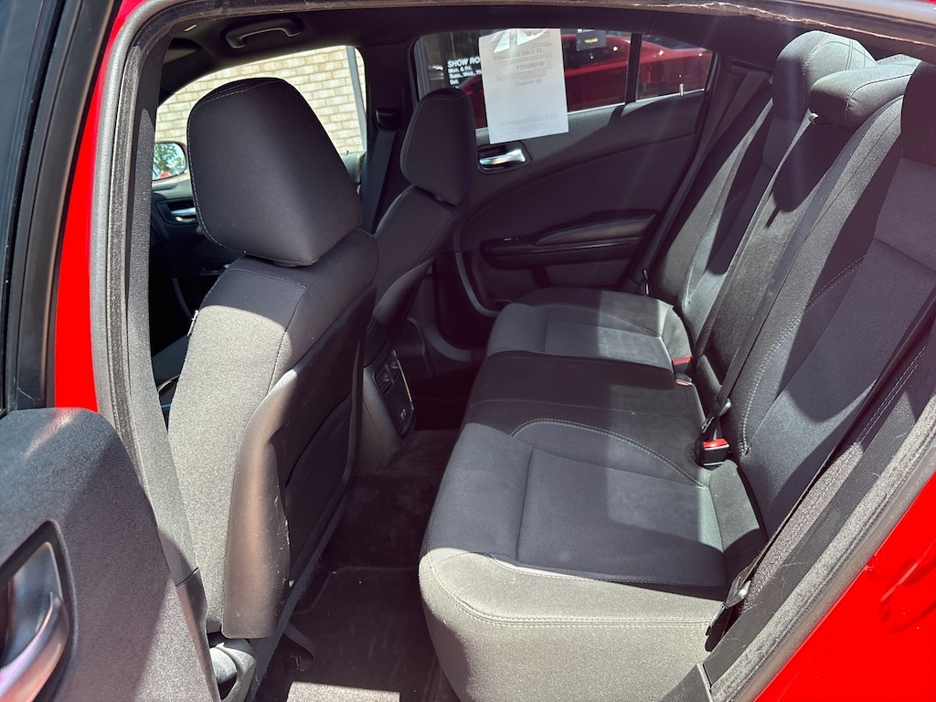 Used 2018 Dodge Charger SXT Sedan