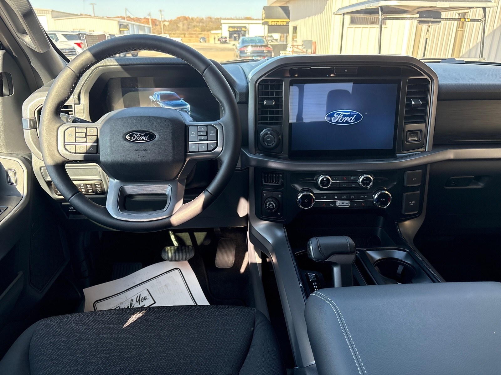 2025 Ford F-150 XLT - Photo 5