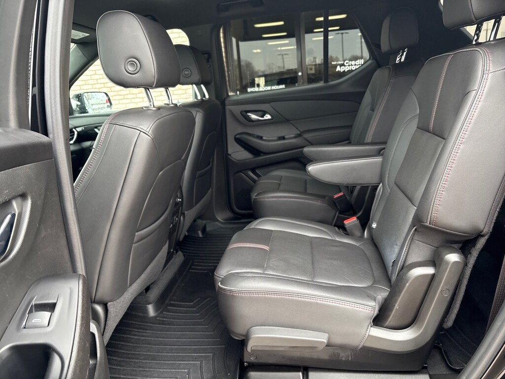 Used 2023 Chevrolet Traverse RS SUV