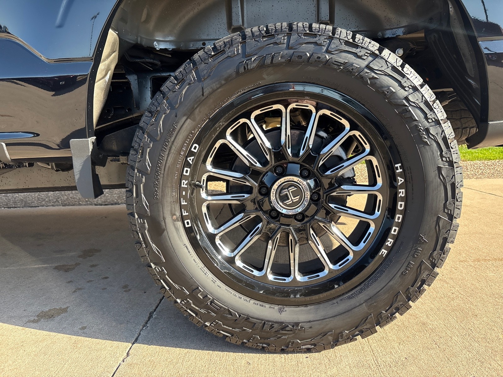 2025 Ford F-150 XLT - Photo 12