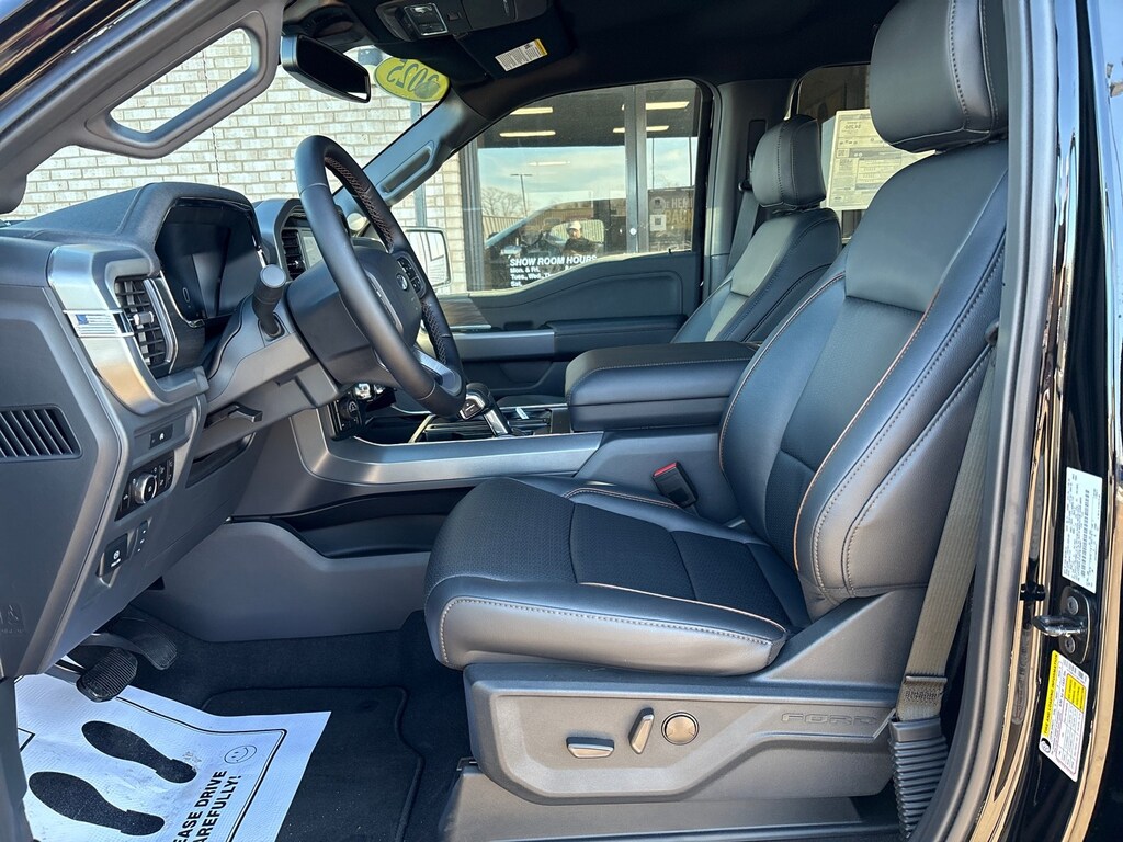 New 2025 Ford F-150 Lariat Pickup Truck