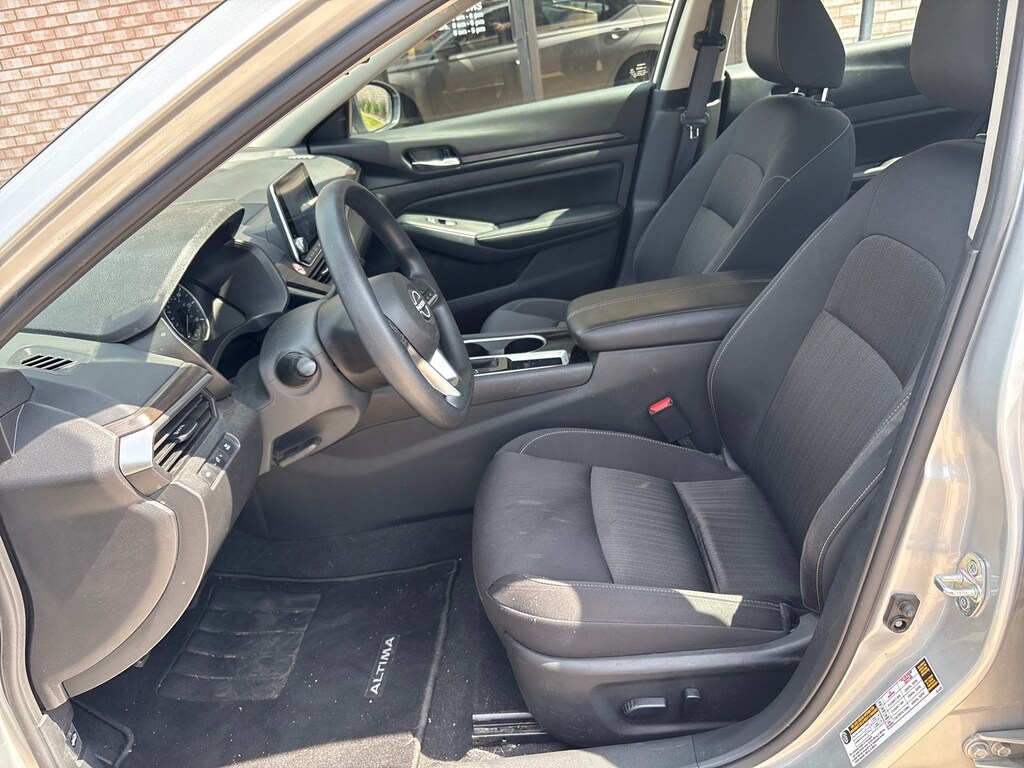 Certified 2024 Nissan Altima 2.5 SV Sedan