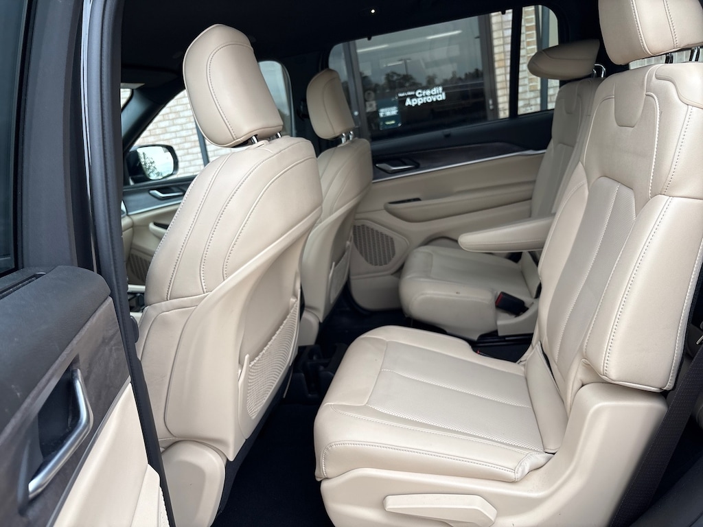 Used 2023 Jeep Grand Cherokee L Limited SUV