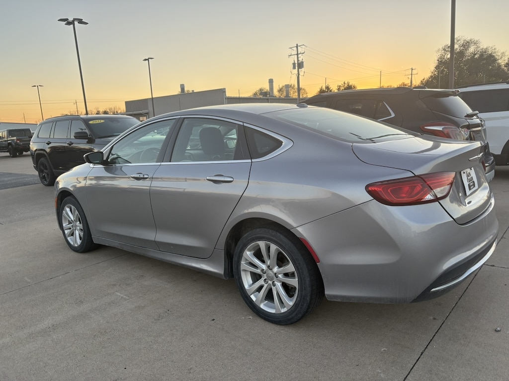 Used 2015 Chrysler 200 Limited Sedan