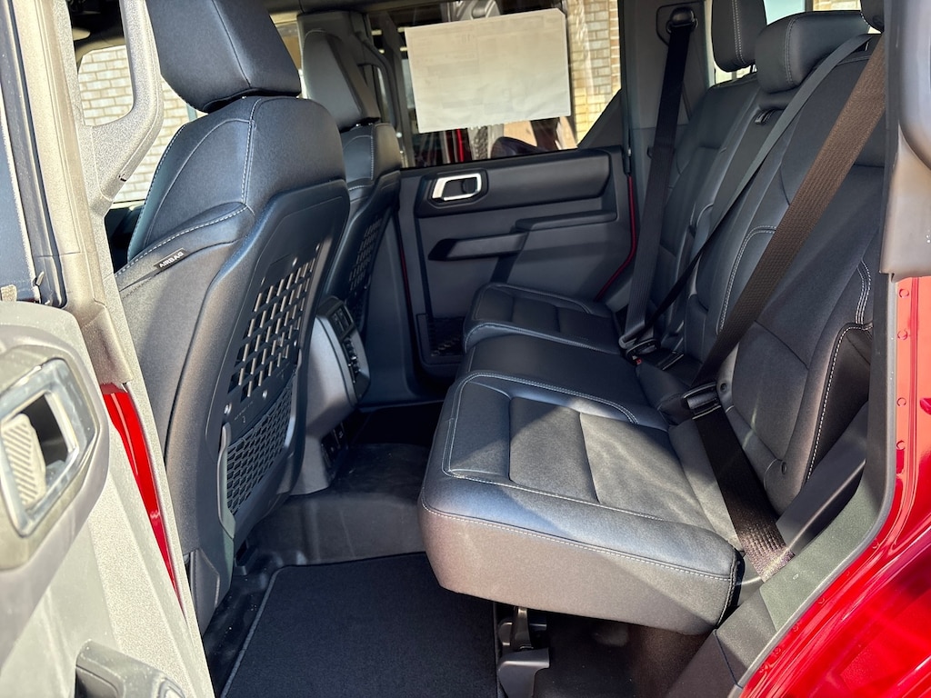 New 2025 Ford Bronco Badlands SUV