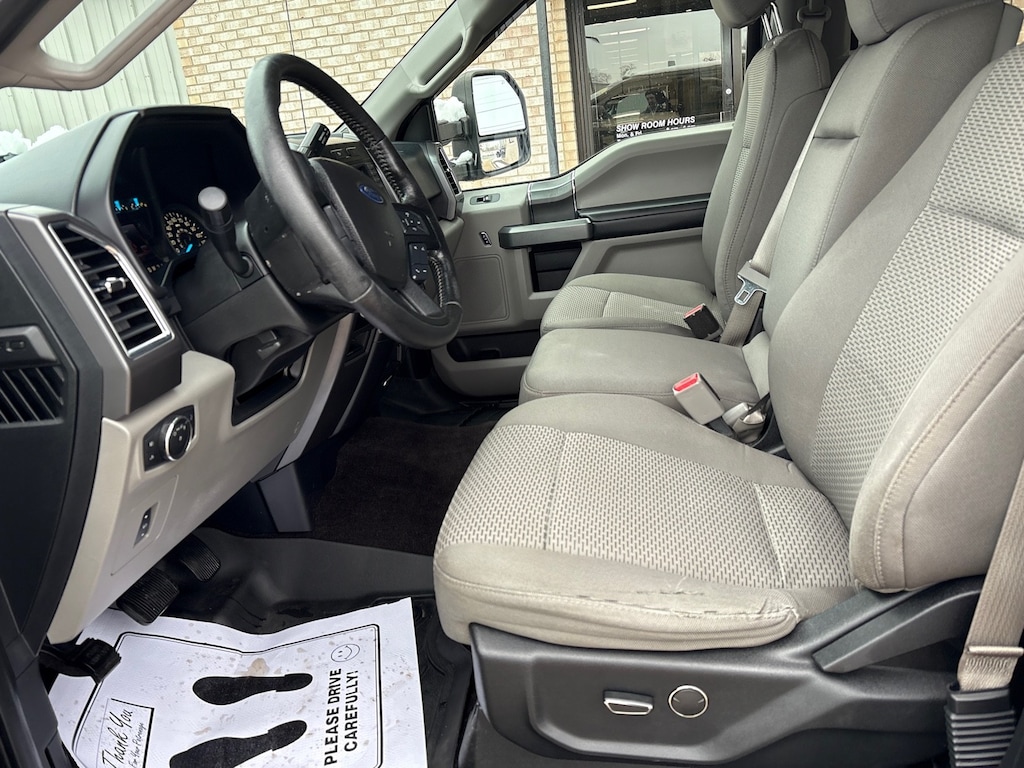 Used 2016 Ford F-150 XLT Pickup Truck