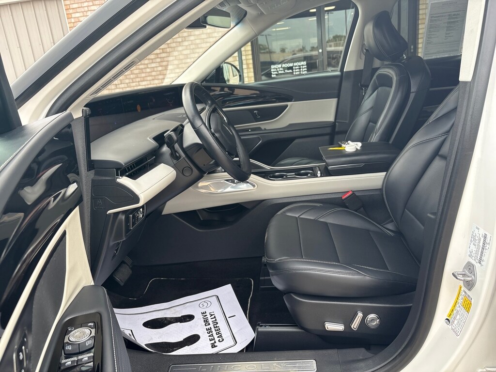 Used 2024 Lincoln Nautilus Premiere