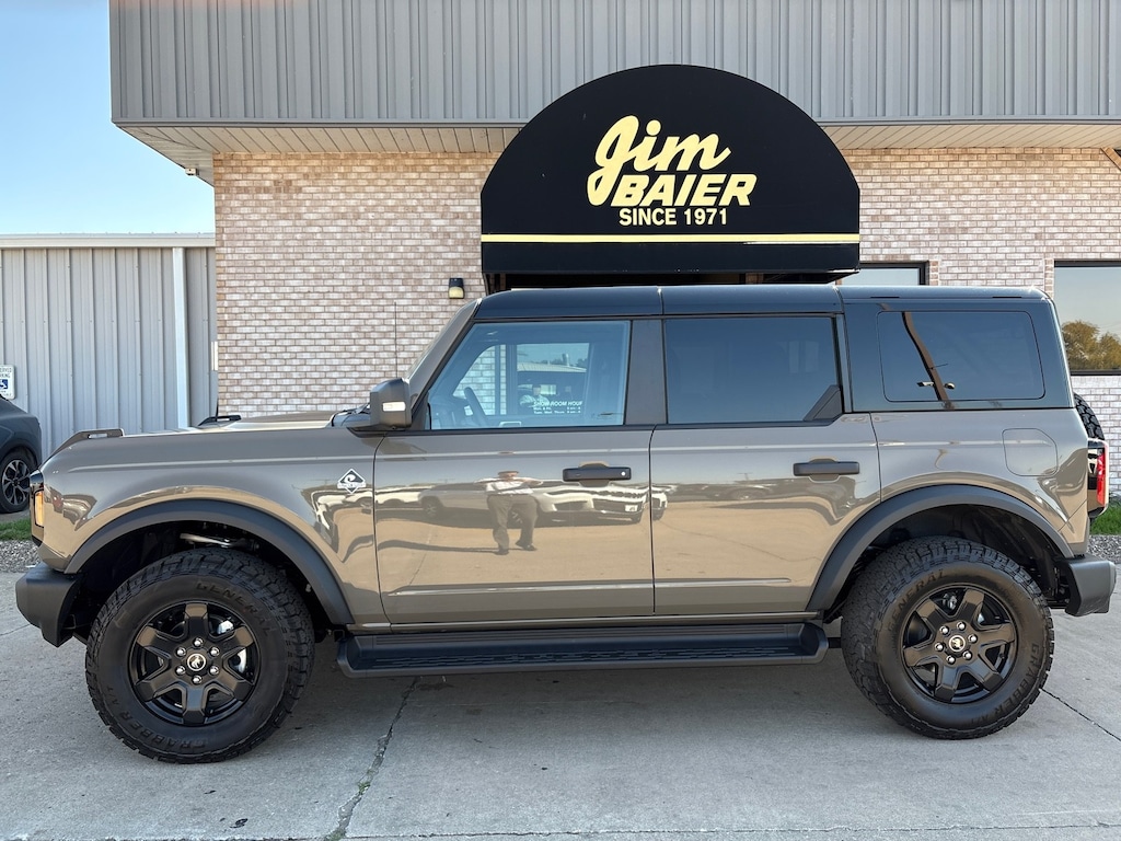 New 2025 Ford Bronco Outer Banks SUV