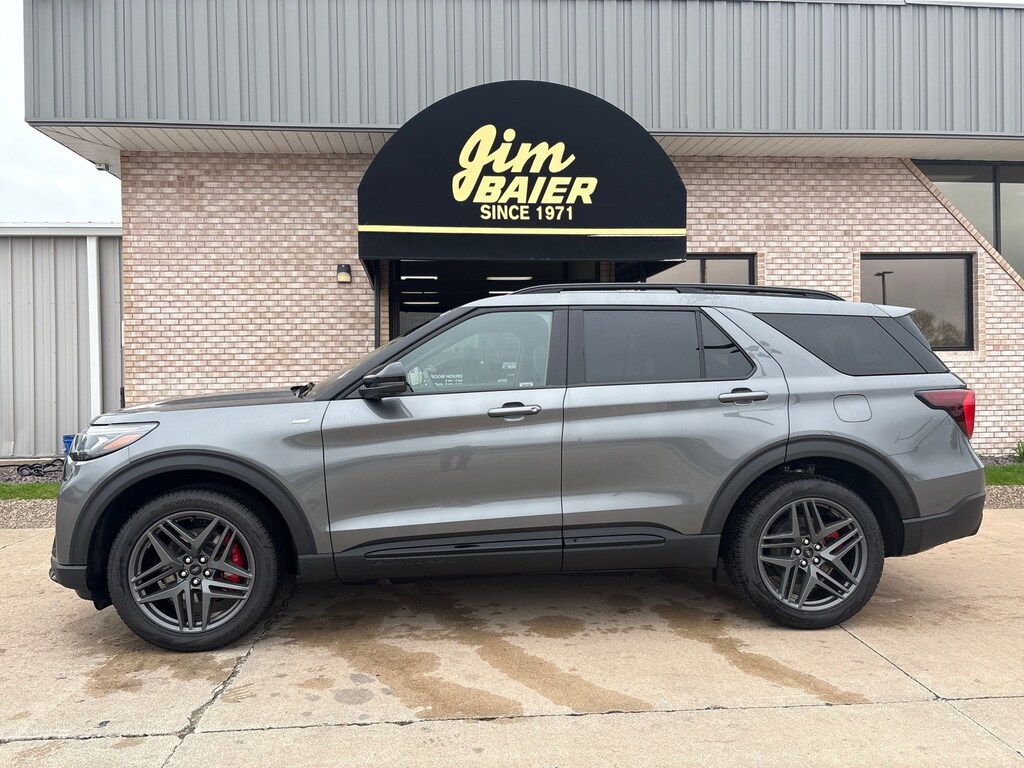 New 2026 Ford Explorer ST-Line