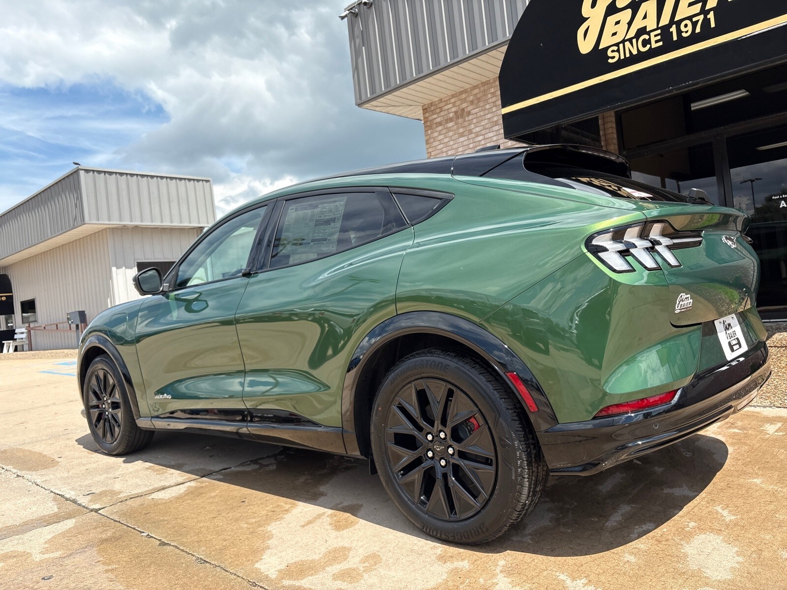 2025 Ford Mustang Mach-E Premium - Photo 10