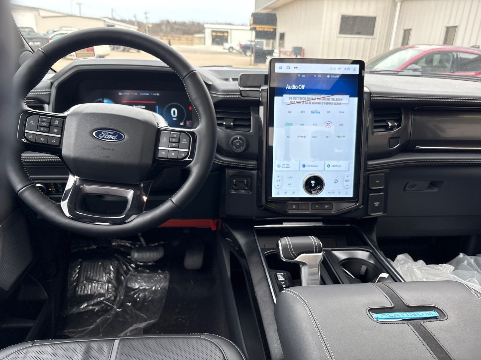 2025 Ford F-150 Lightning Platinum - Photo 6