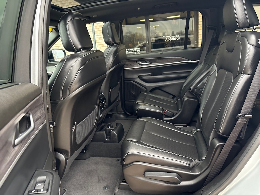 Used 2024 Jeep Grand Cherokee L Limited SUV