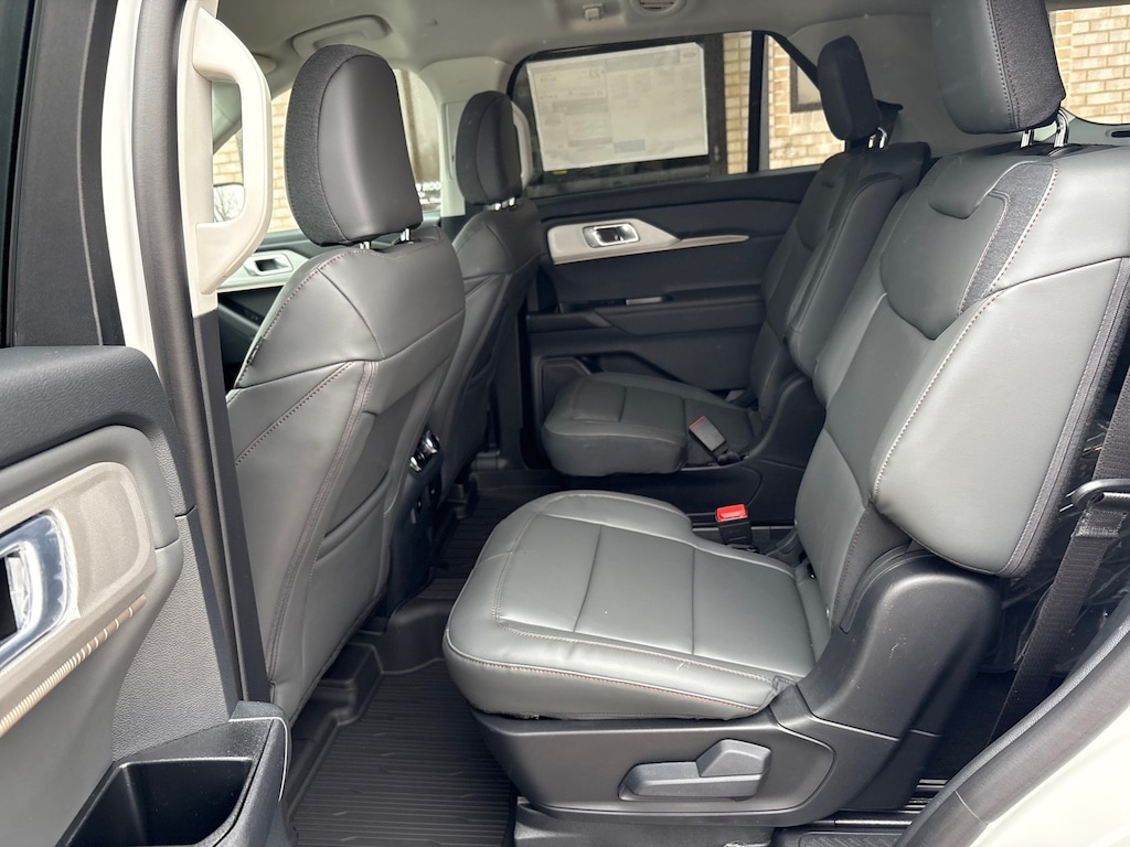 New 2026 Ford Explorer Active w/100A Pkg SUV