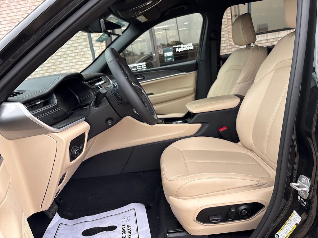 Used 2023 Jeep Grand Cherokee L Limited SUV