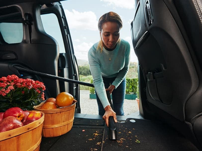 2022 Chrysler Pacifica built-in vacuum cleaner