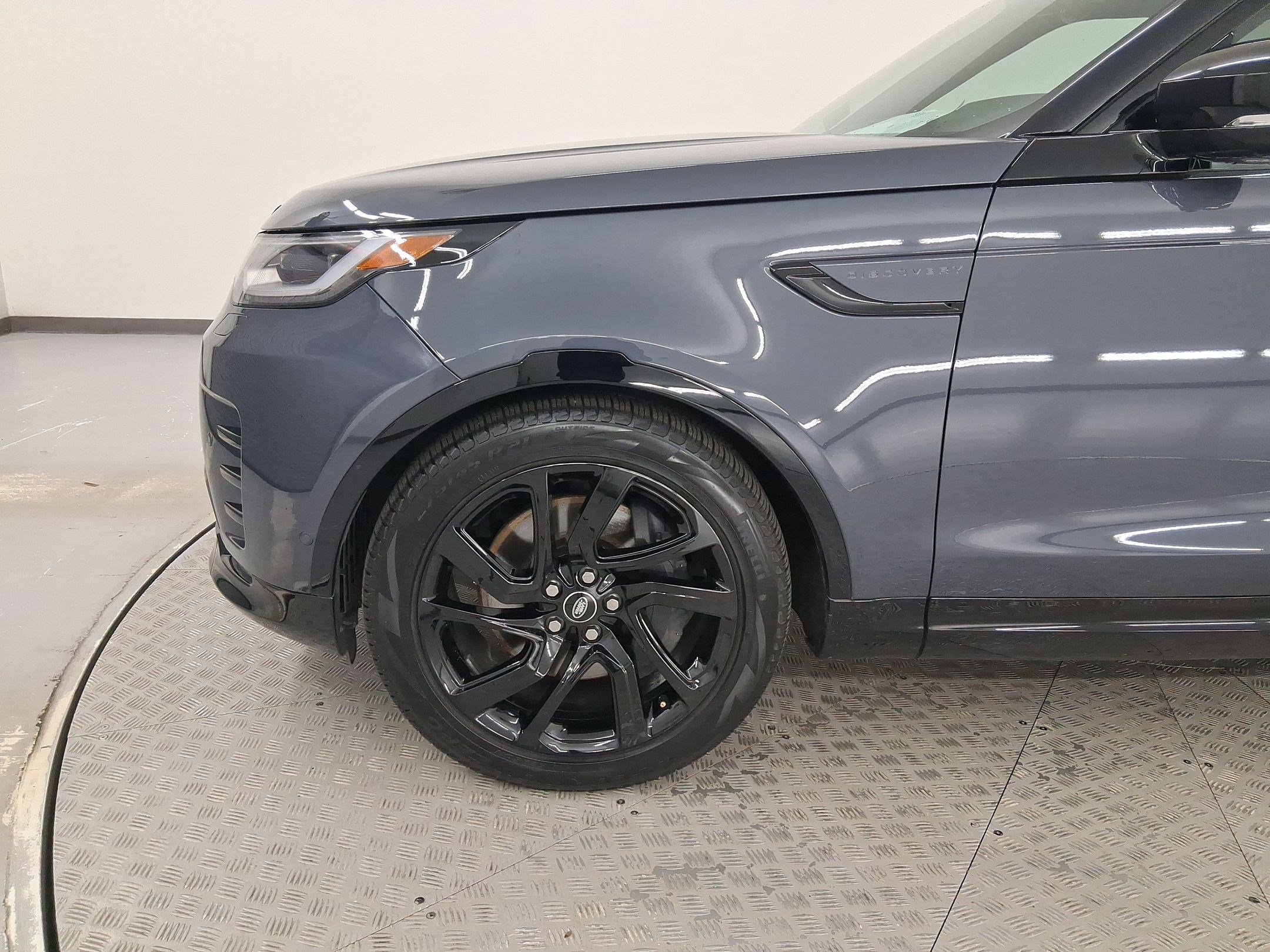 2025 Land Rover Discovery Dynamic SE - Photo 21