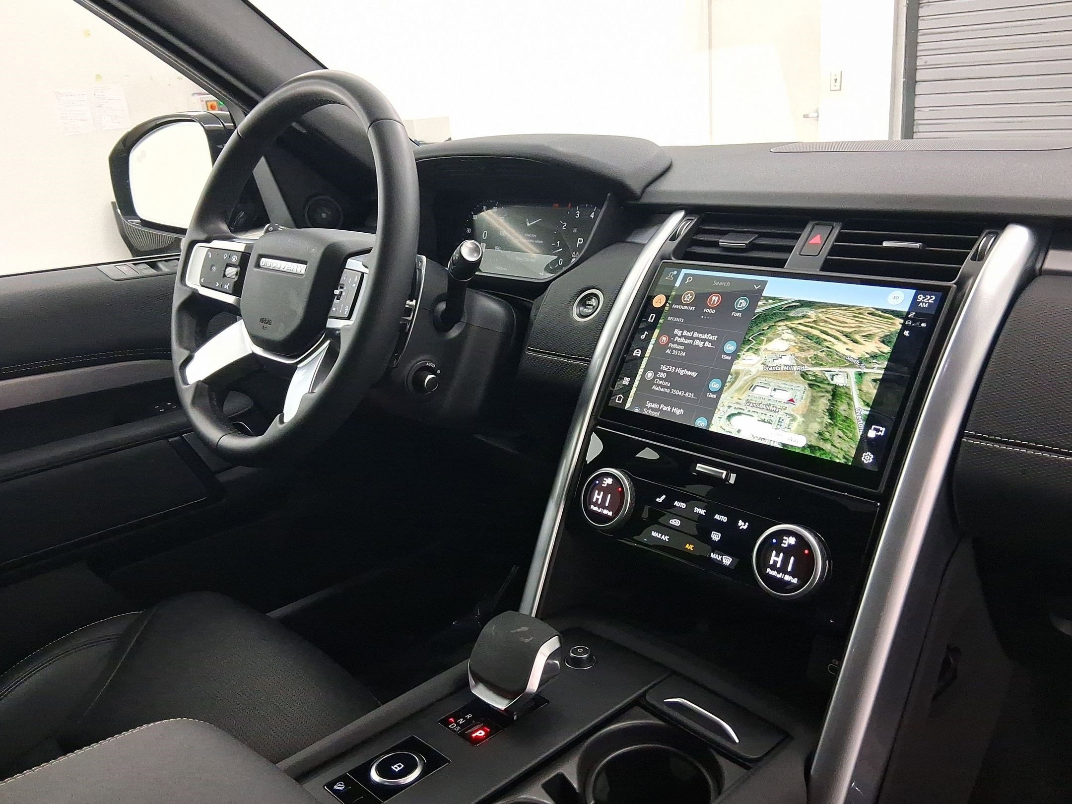 2025 Land Rover Discovery Dynamic SE - Photo 36