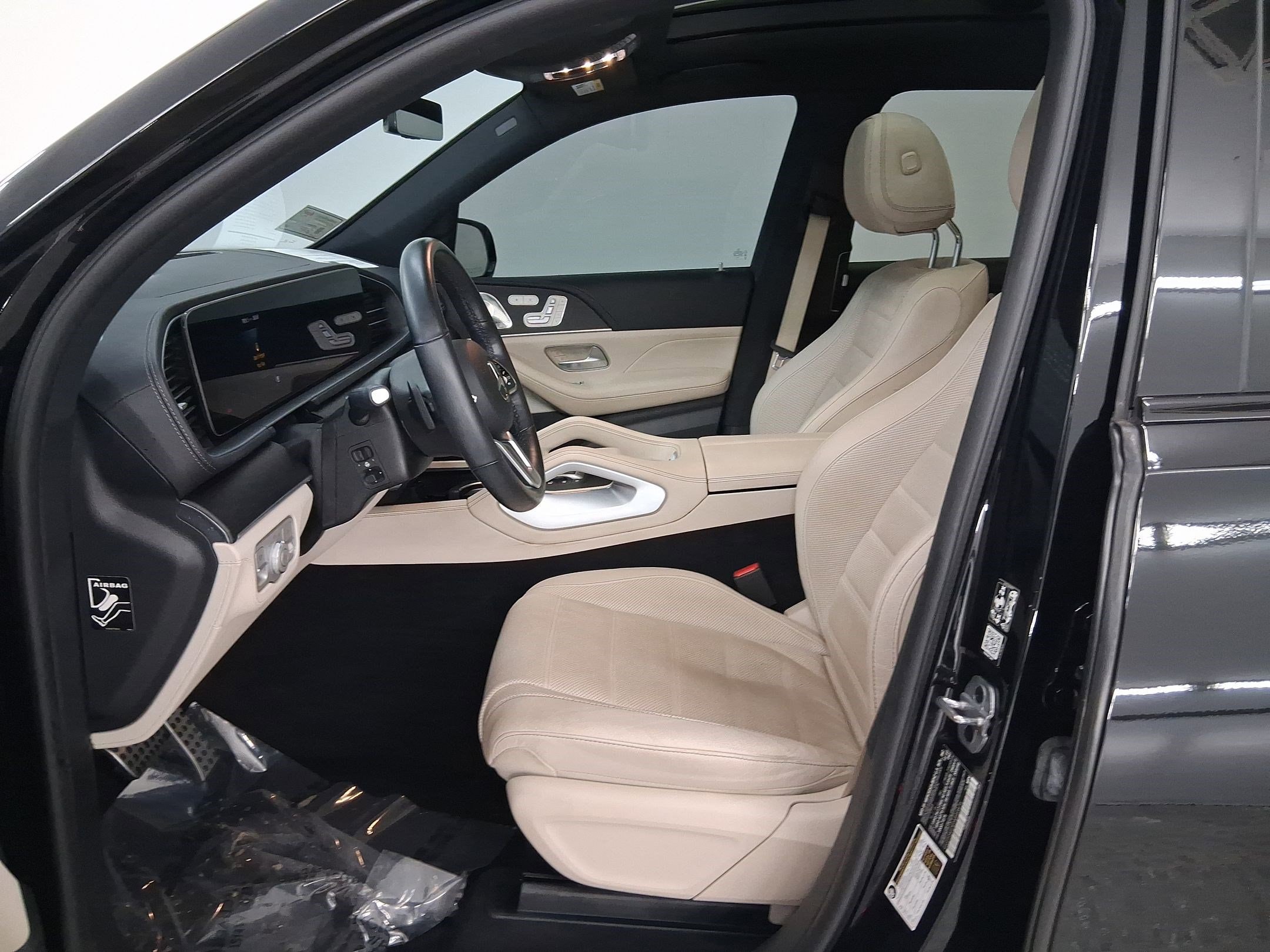 2023 Mercedes-Benz GLS 450 4MATIC photo 4