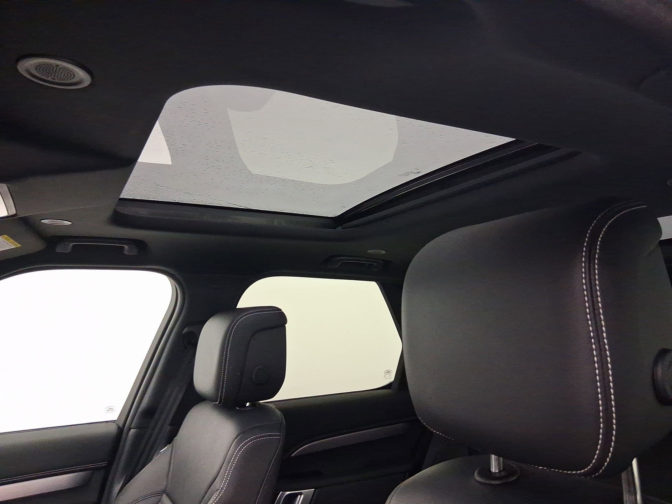 2025 Land Rover Discovery Dynamic SE - Photo 14