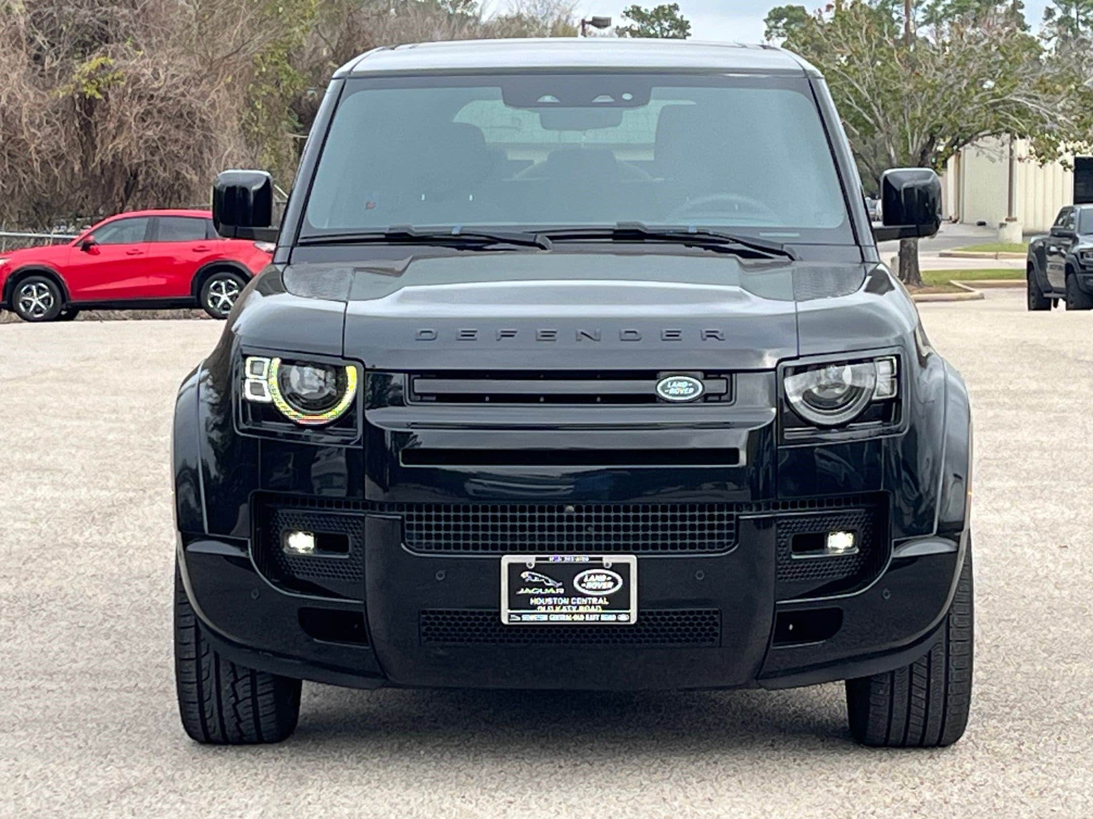2022 Land Rover Defender V8 photo 5