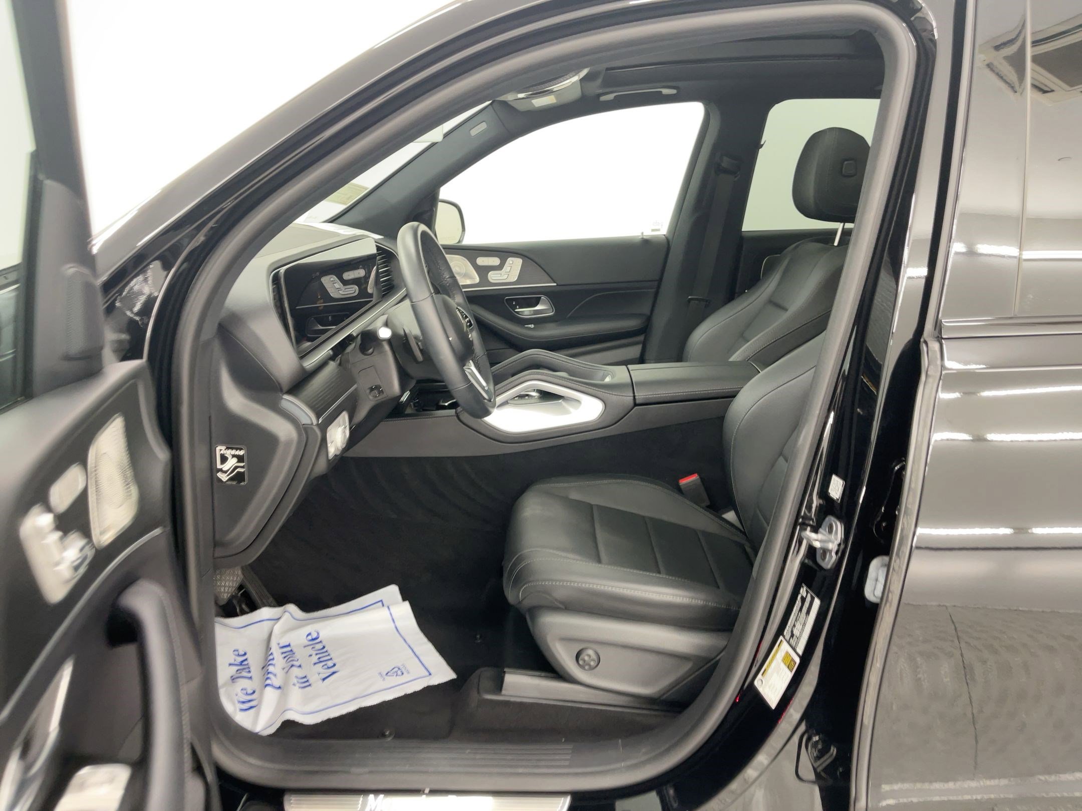2023 Mercedes Benz GLE 450 4MATIC photo 4