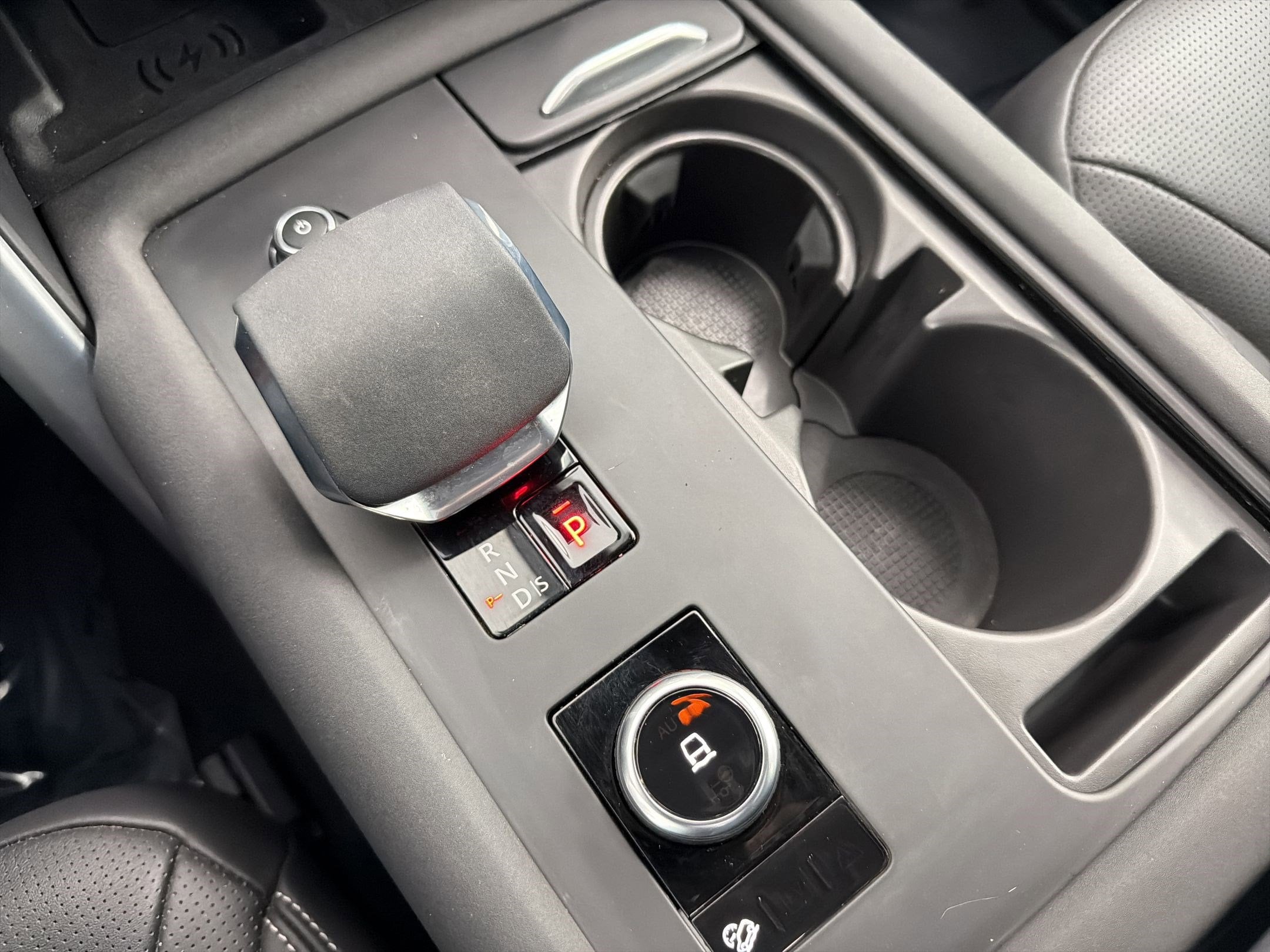 2025 Land Rover Discovery Dynamic SE - Photo 22