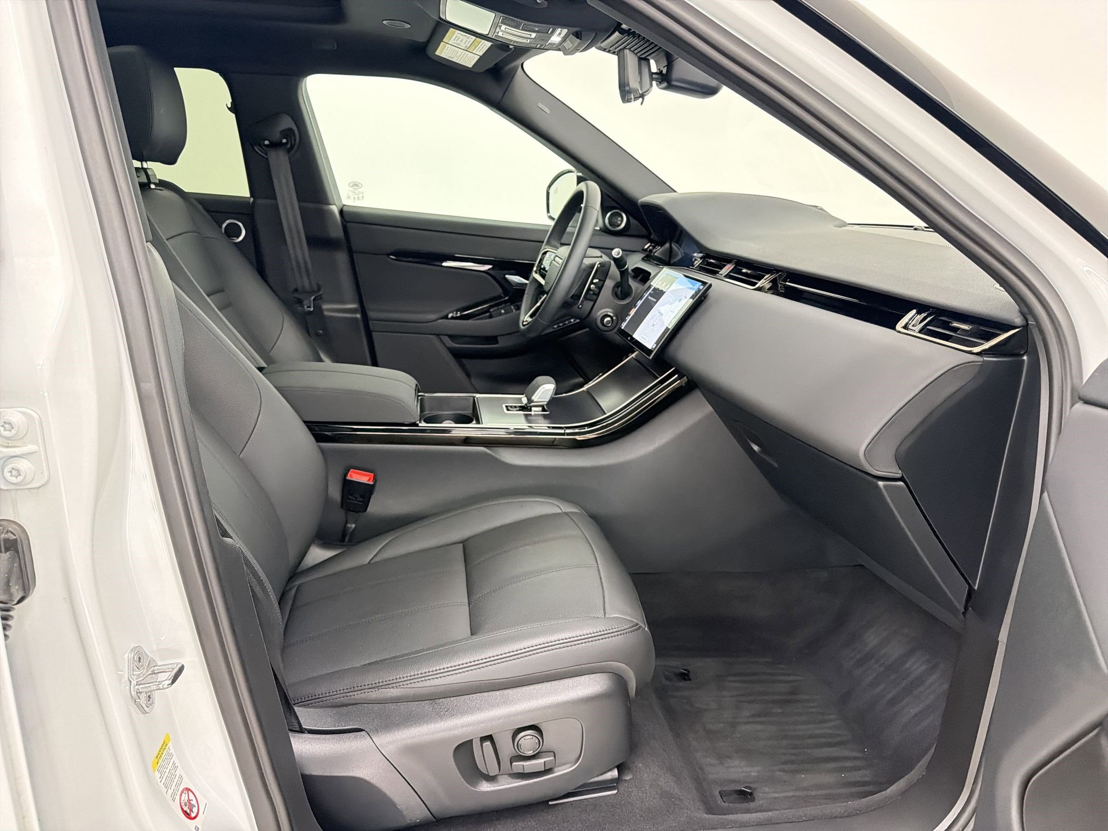 2026 Land Rover Range Rover Evoque Dynamic SE - Photo 27