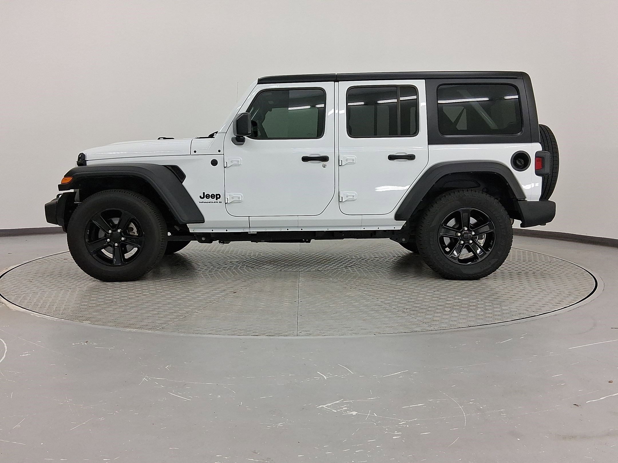 2023 Jeep Wrangler Sport Altitude photo 2